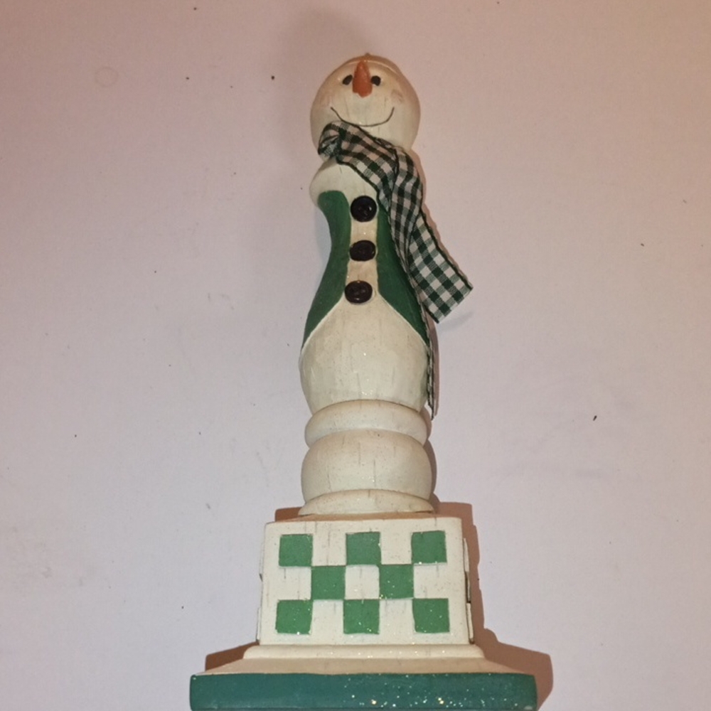 Snowman Candleholder with Green Accents